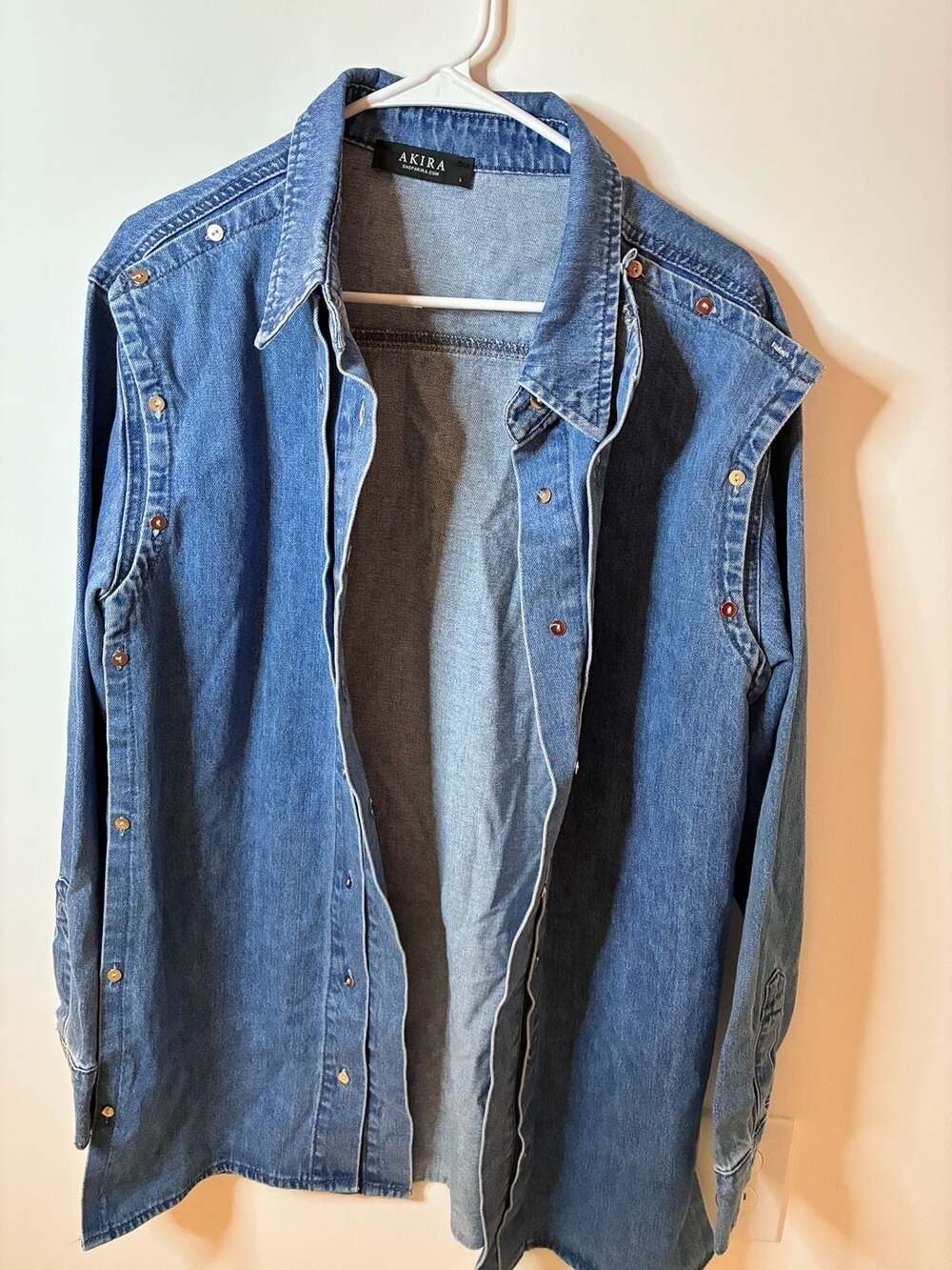 Akira Denim Button Down Shirt Size L Blue Long Sleeve